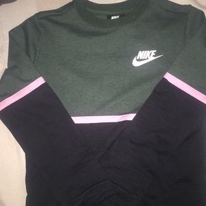 Nike long sleeve (: